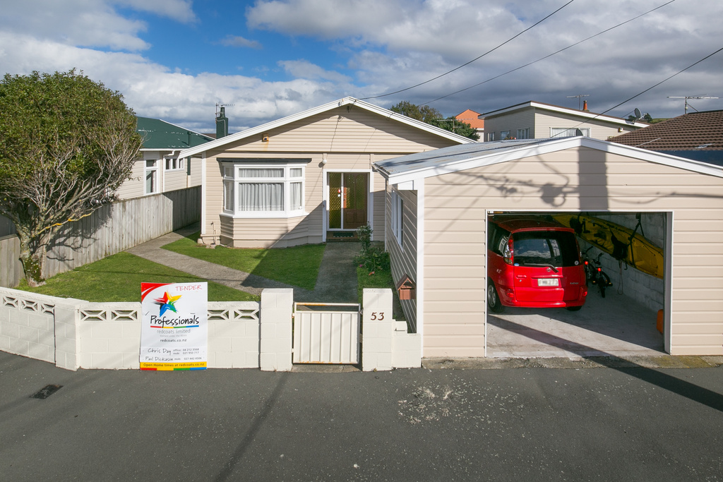 4/5 Bedroom Home on Large Flat Section