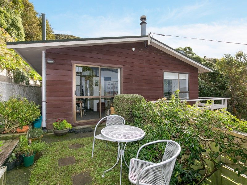 Cute 3 Bedroom Ngaio Home