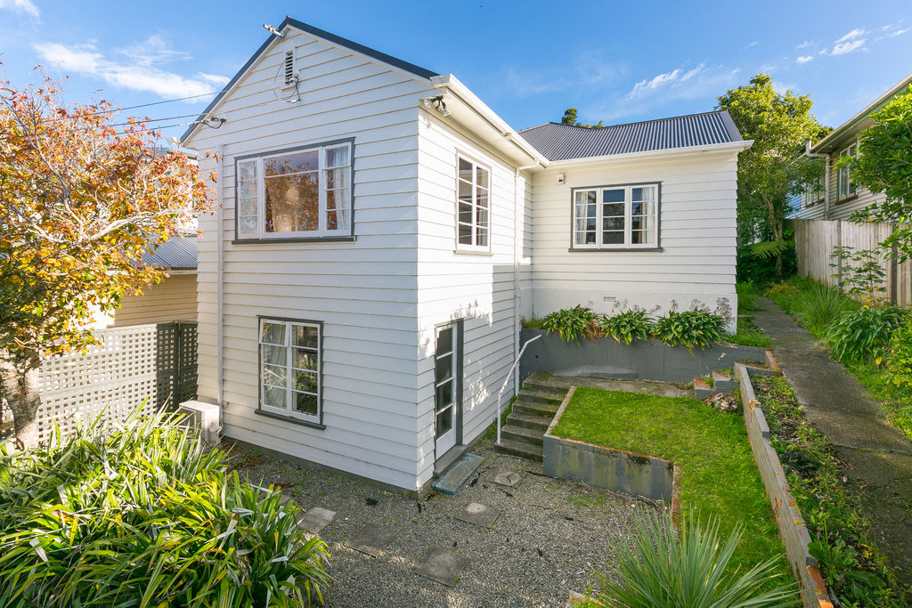 4 Bedroom City End Karori