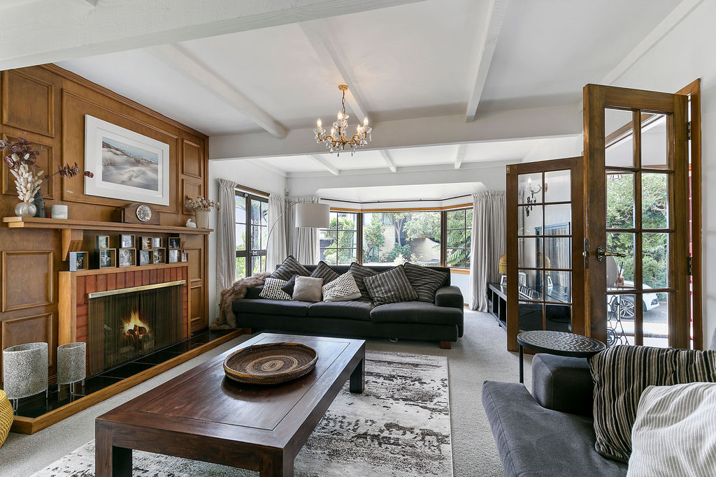 4/5 Bedroom Home in Karori