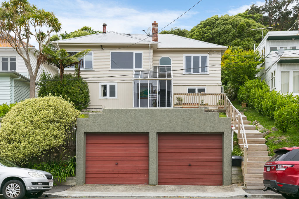 Renovated 3/4 Bedroom Home in Karori