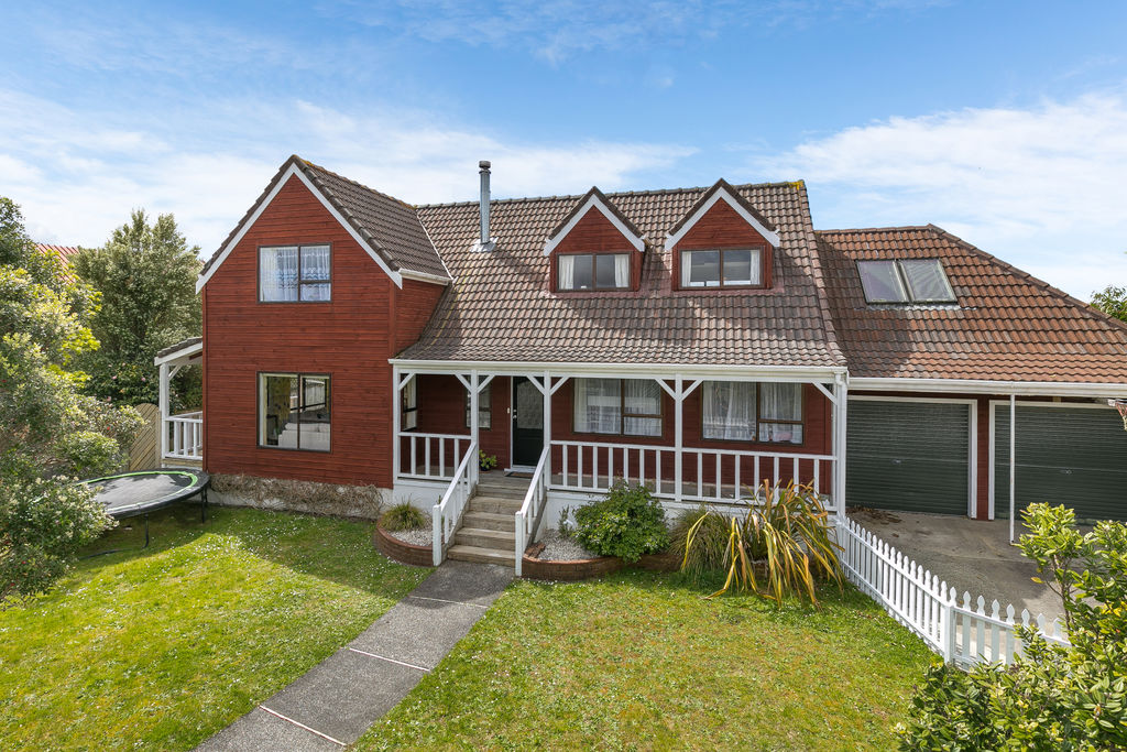 Huge 5 Bedroom Home in Karori