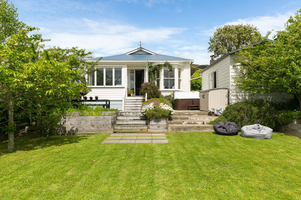 Beautiful 3/4 Bedroom Villa in Karori