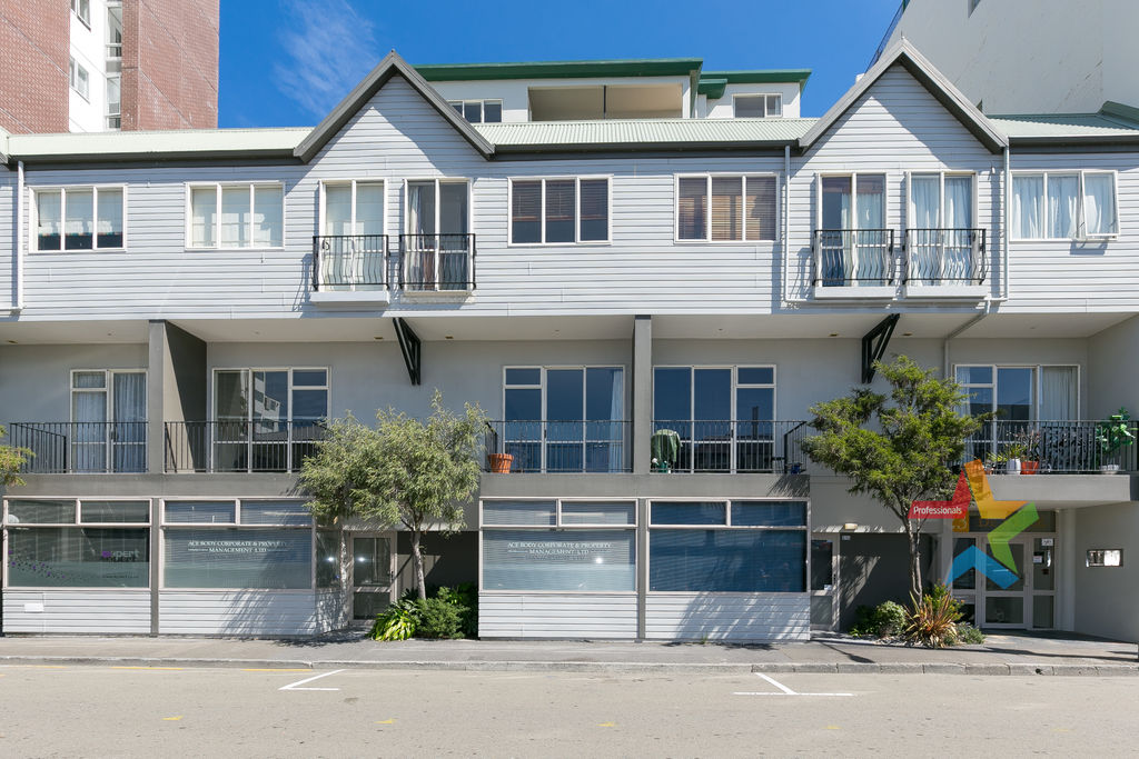 STYLISH INNER CITY TWO BEDROOM