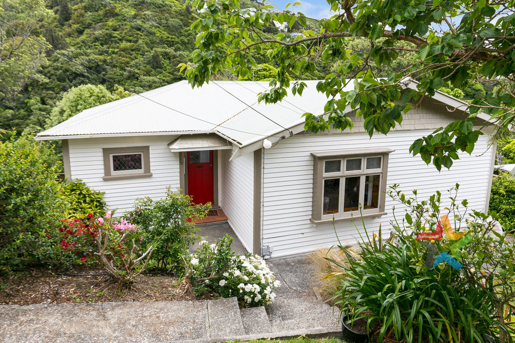 STYLISH 3 BEDROOM IN WADESTOWN