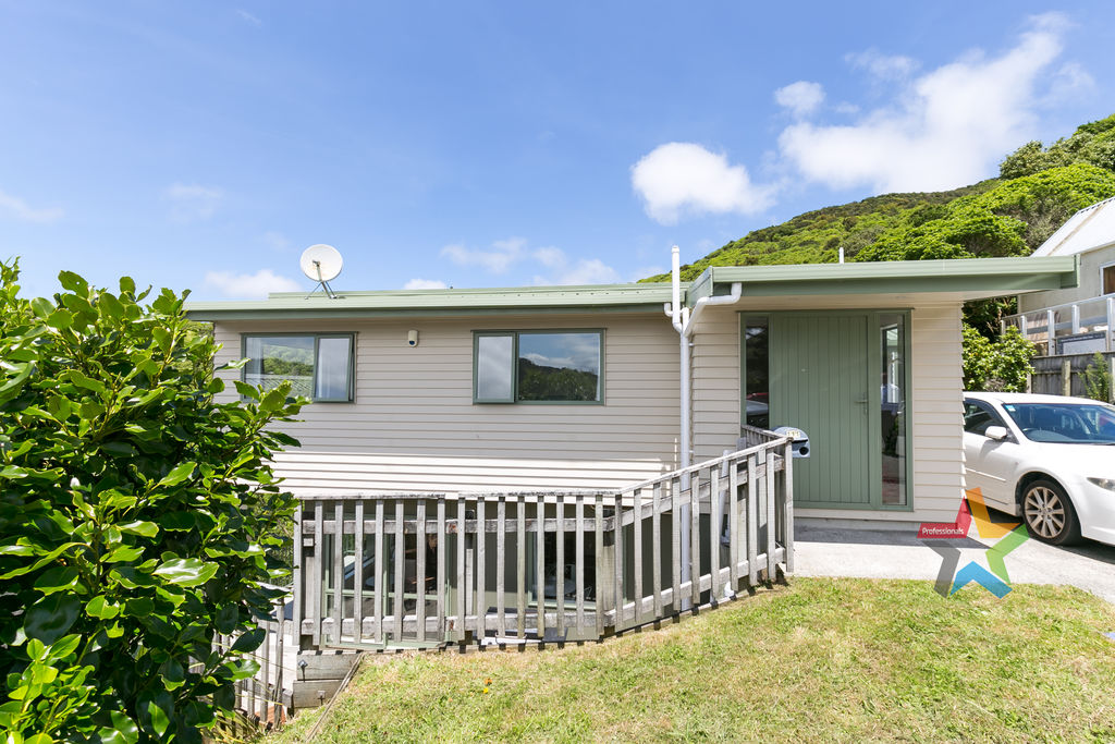 MODERN 3 BED TOWNHOUSE IN KARORI