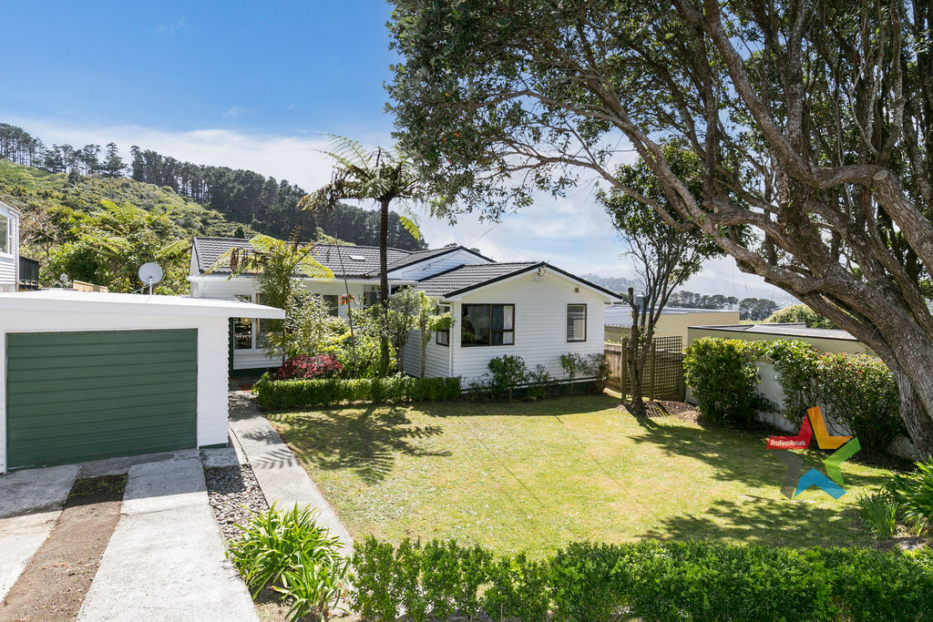 STUNNING 3 BEDROOM CITY END KARORI