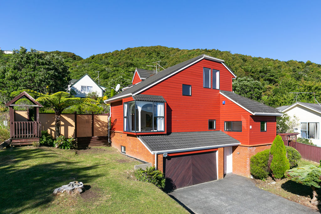 Spacious 5 Bed Family Home in Karori